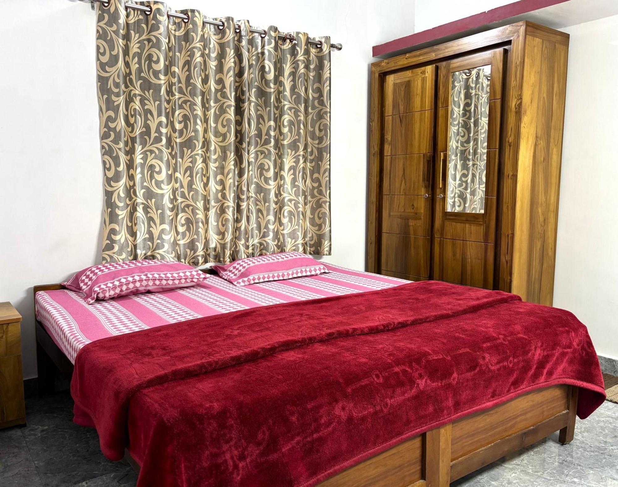 Srishti Homestay Madikeri Buitenkant foto