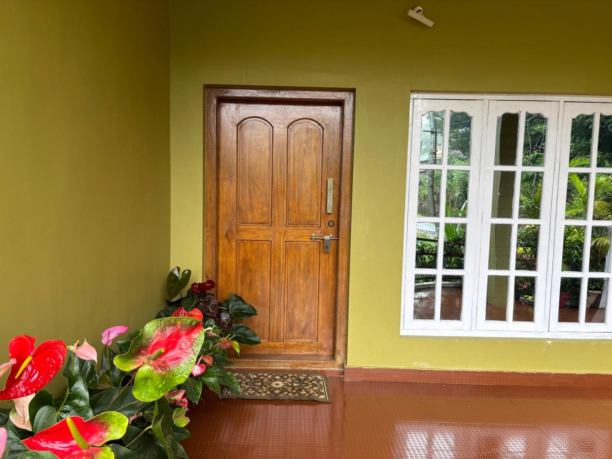 Srishti Homestay Madikeri Buitenkant foto