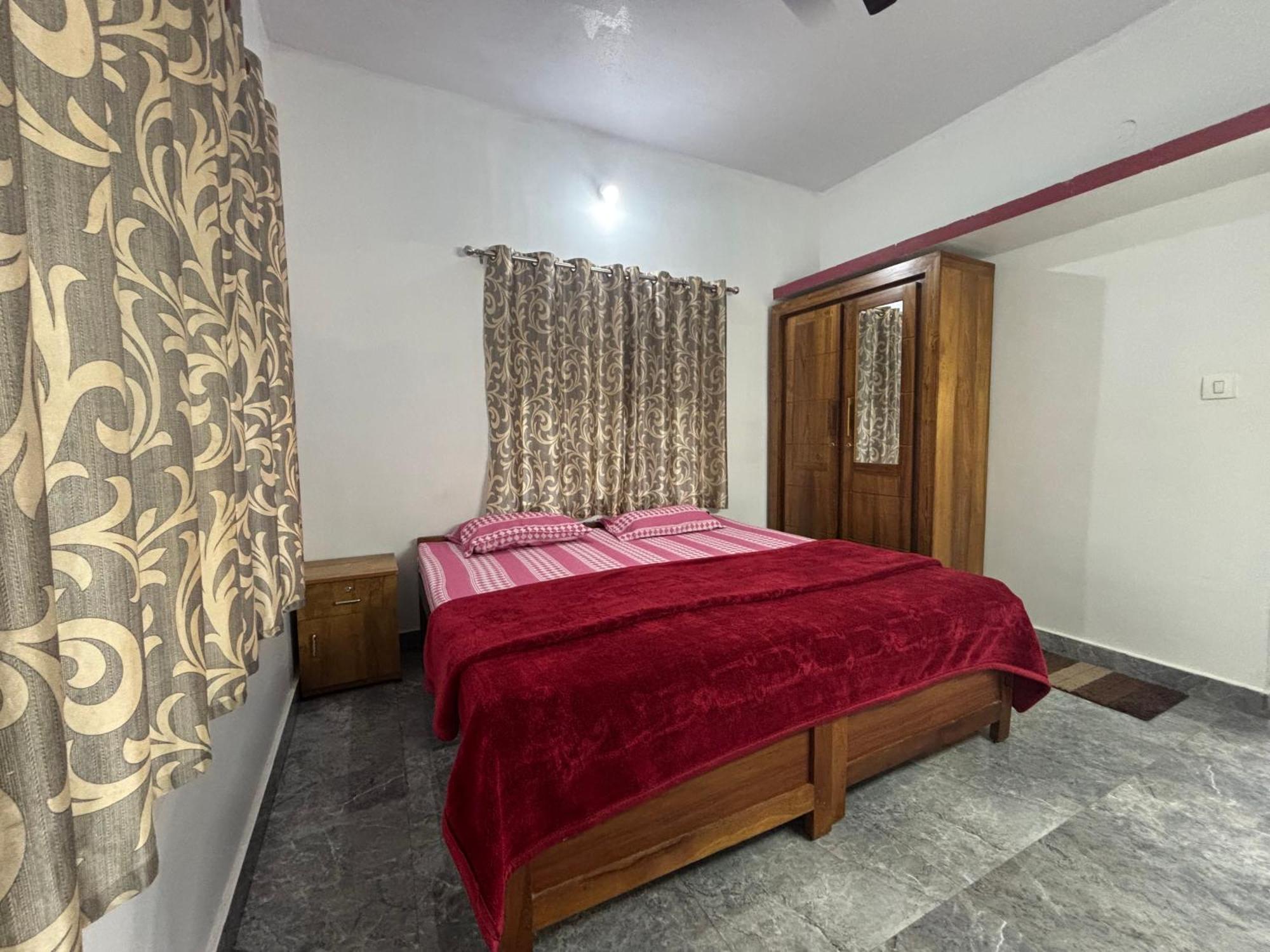 Srishti Homestay Madikeri Buitenkant foto