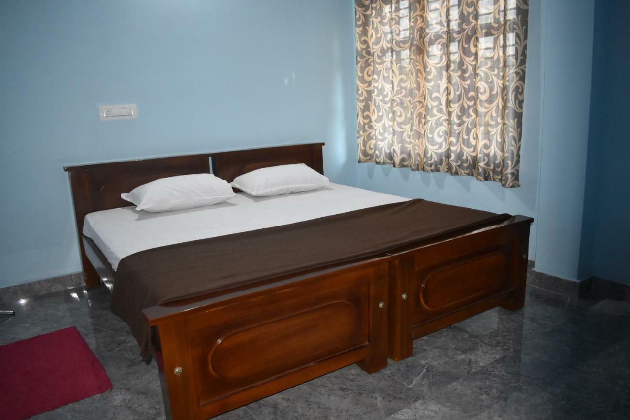 Srishti Homestay Madikeri Buitenkant foto