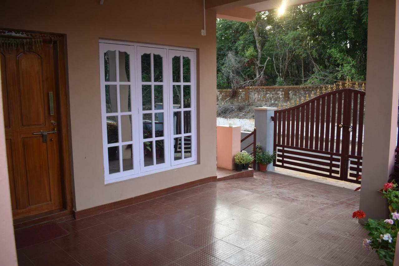 Srishti Homestay Madikeri Buitenkant foto