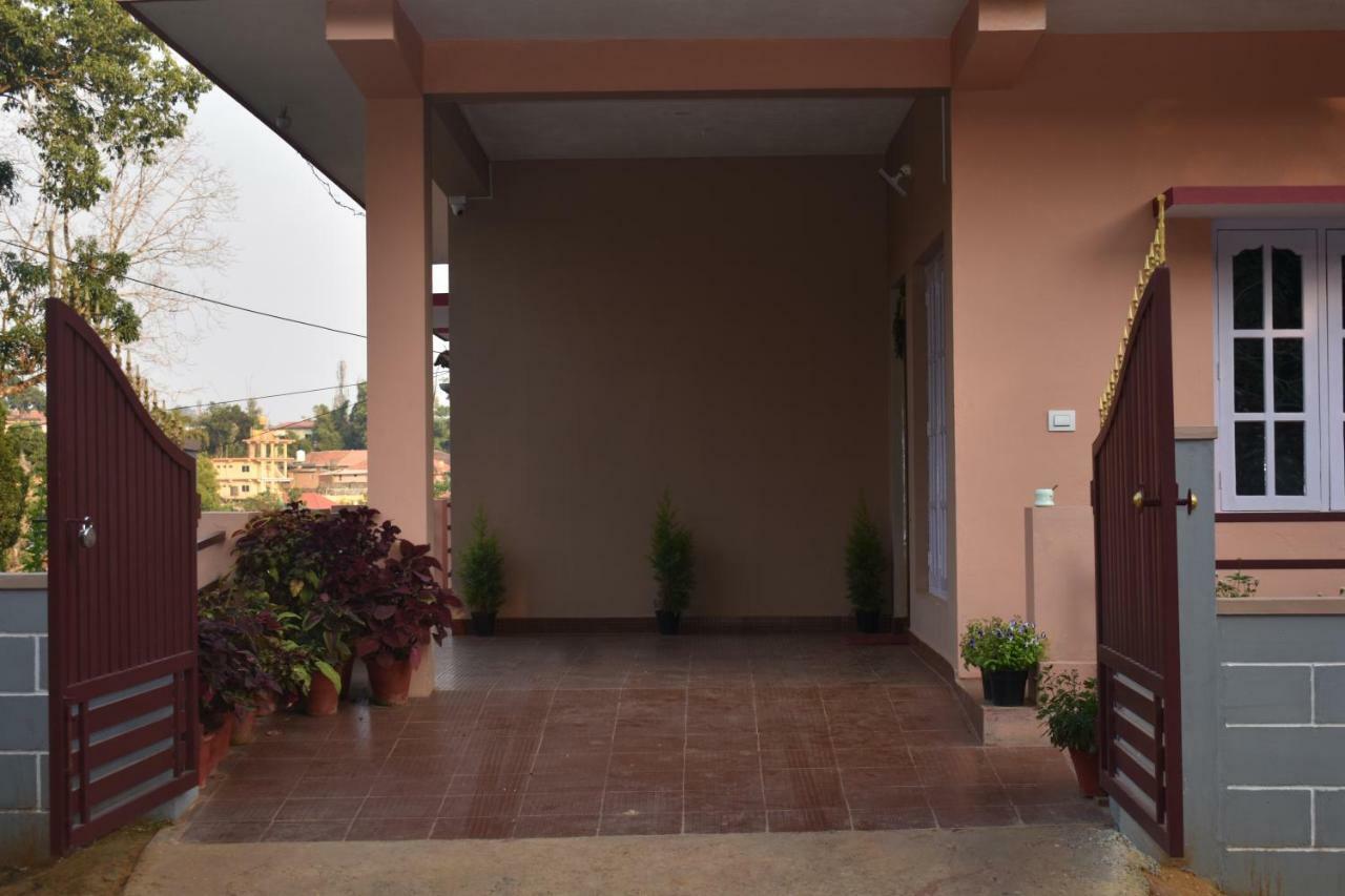 Srishti Homestay Madikeri Buitenkant foto