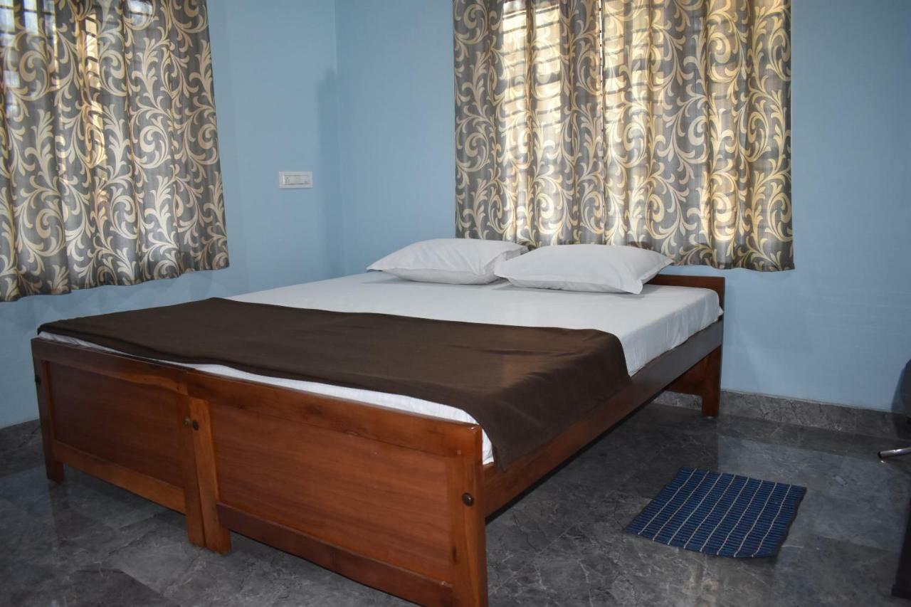 Srishti Homestay Madikeri Buitenkant foto